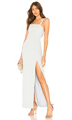 Платье by the way.