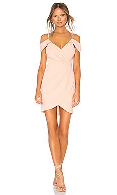 Платье by the way.