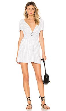 Платье About Us