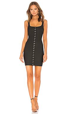 Платье by the way.