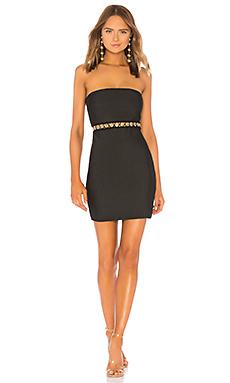 Платье by the way.