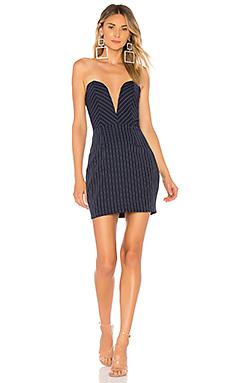 Платье by the way.