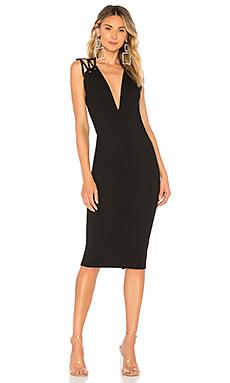 Платье by the way.