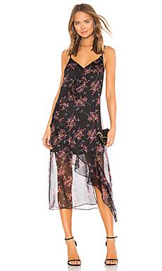 Платье 1. STATE