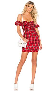 Платье About Us