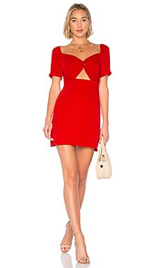 Платье About Us