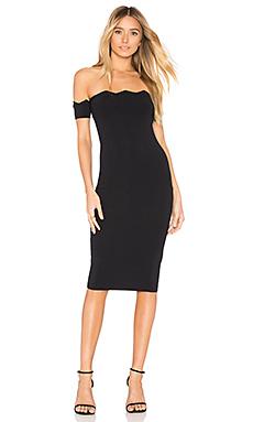 Платье by the way.