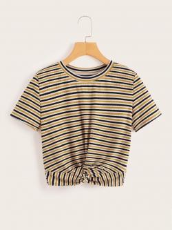 Футболка SheIn Футболка SheIn
