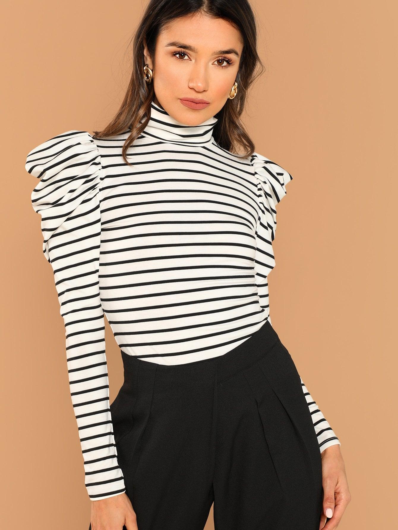 Футболка SheIn