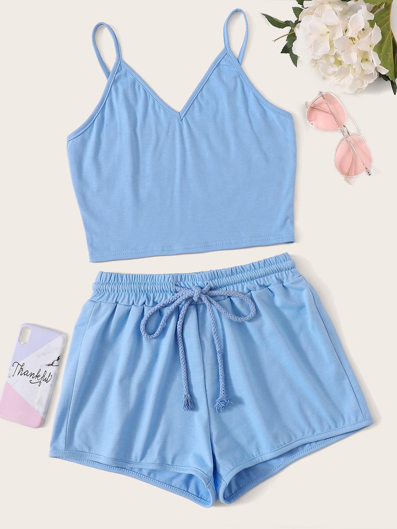 Однотонная майка и шорты на кулиске Шорты SheIn