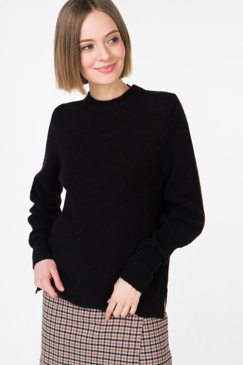 Джемпер B.young