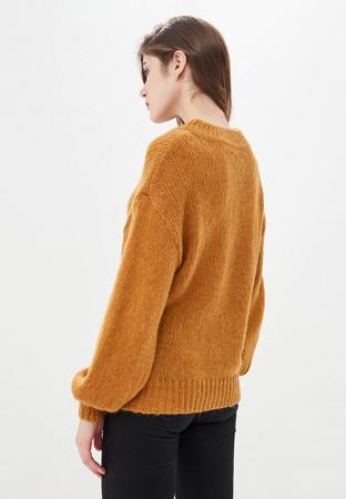 Джемпер b.young