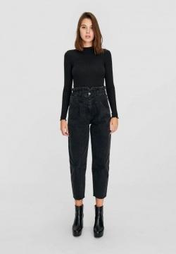 Джинсы Stradivarius