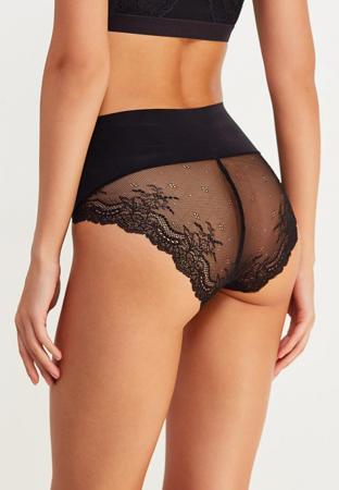 Корректирующее бельё Spanx
