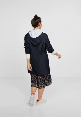Плащ Violeta by Mango