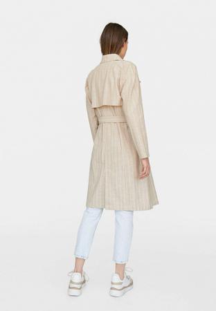 Плащ Stradivarius