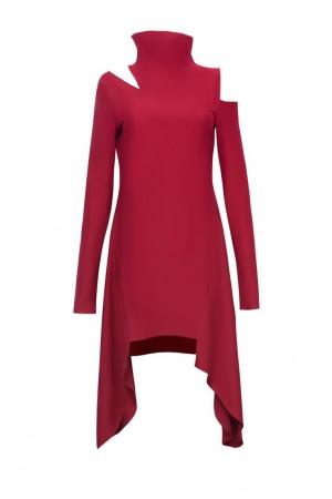 Платье  - красный цвет