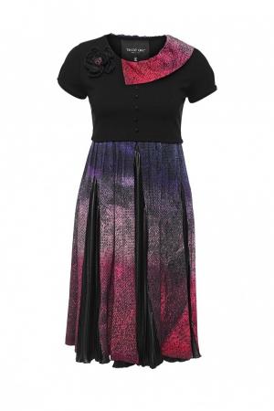 Платье Tricot Chic