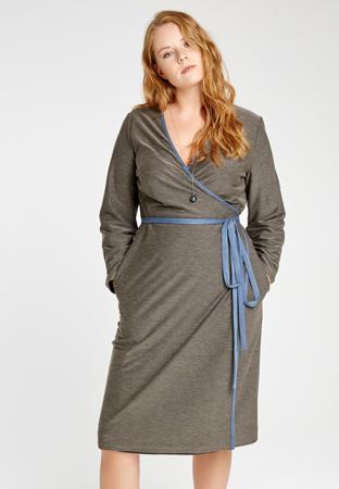 Платье Lessismore