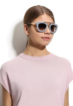 Солнцезащитные очки Prada
