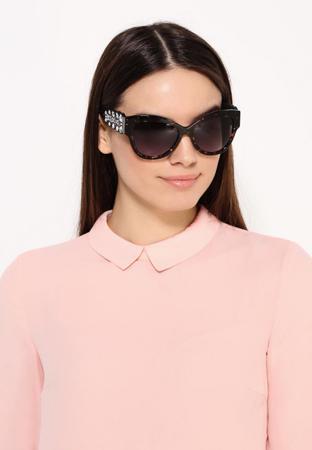 Солнцезащитные очки Fendi