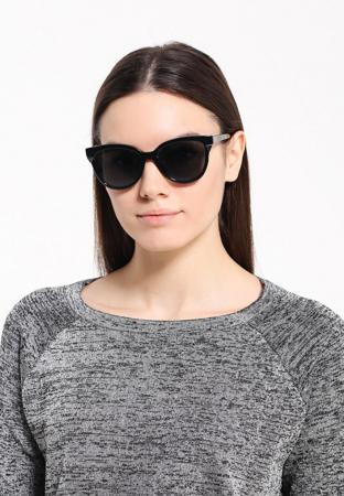 Солнцезащитные очки Fendi