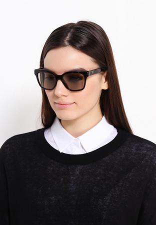 Солнцезащитные очки Prada