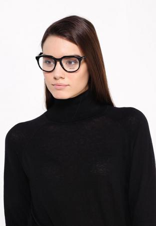 Солнцезащитные очки Prada