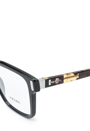 Солнцезащитные очки Prada