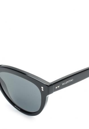 Солнцезащитные очки Valentino