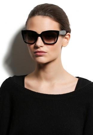 Солнцезащитные очки Prada