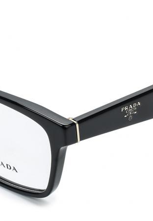 Солнцезащитные очки Prada