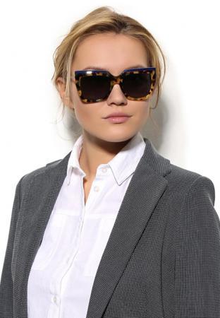 Солнцезащитные очки Fendi
