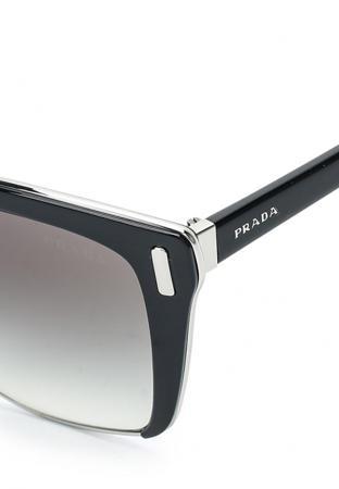 Солнцезащитные очки Prada