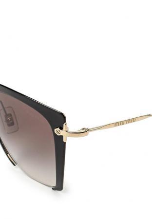 Солнцезащитные очки Miu Miu