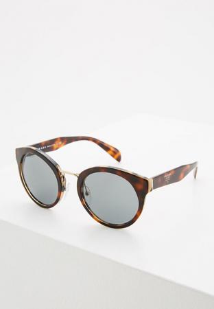 Солнцезащитные очки Prada
