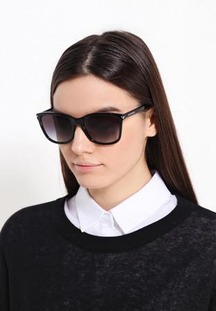 Солнцезащитные очки Emporio Armani