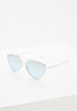 Солнцезащитные очки Prada