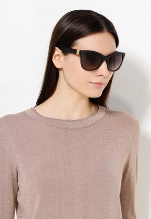 Солнцезащитные очки Burberry