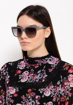 Солнцезащитные очки Emporio Armani