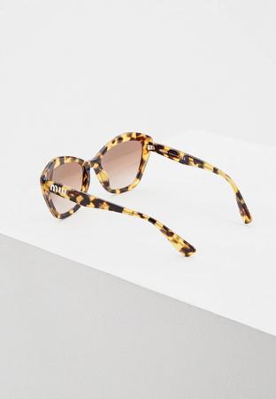 Солнцезащитные очки Miu Miu