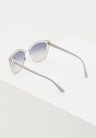 Солнцезащитные очки Prada