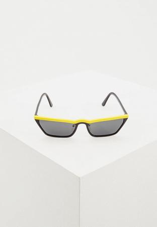 Солнцезащитные очки Prada