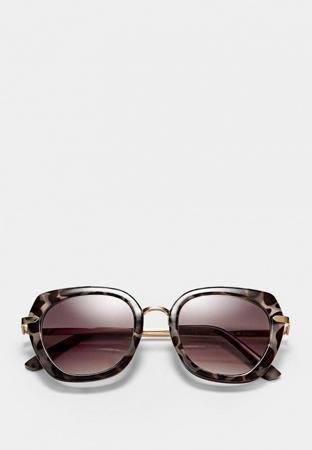 Солнцезащитные очки Stradivarius