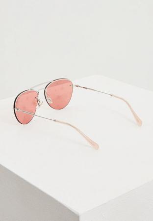 Солнцезащитные очки Miu Miu