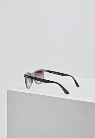 Солнцезащитные очки Ray-Ban®