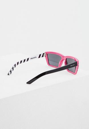 Солнцезащитные очки Prada