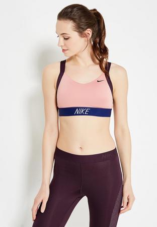 Топ Nike