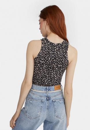 Топ Stradivarius