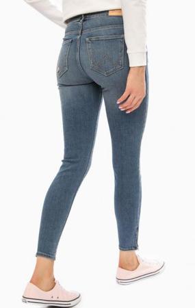 Джинсы Wrangler